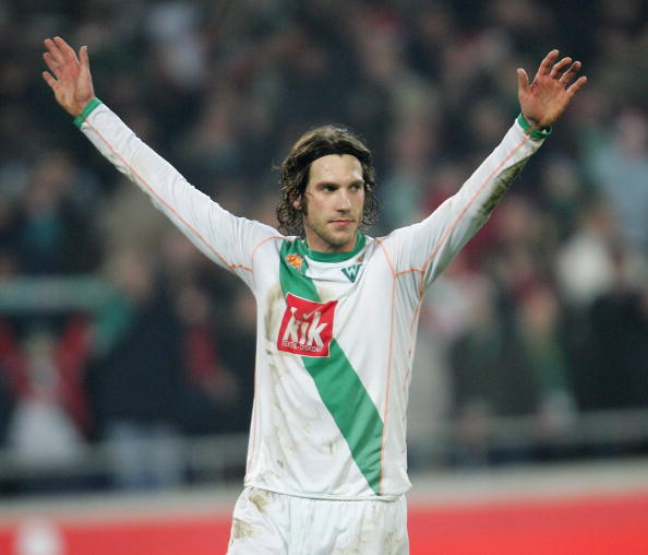 犹他爵士训练开放日，赛前临场应变引欢呼，德甲在即，资深球员宣示担当