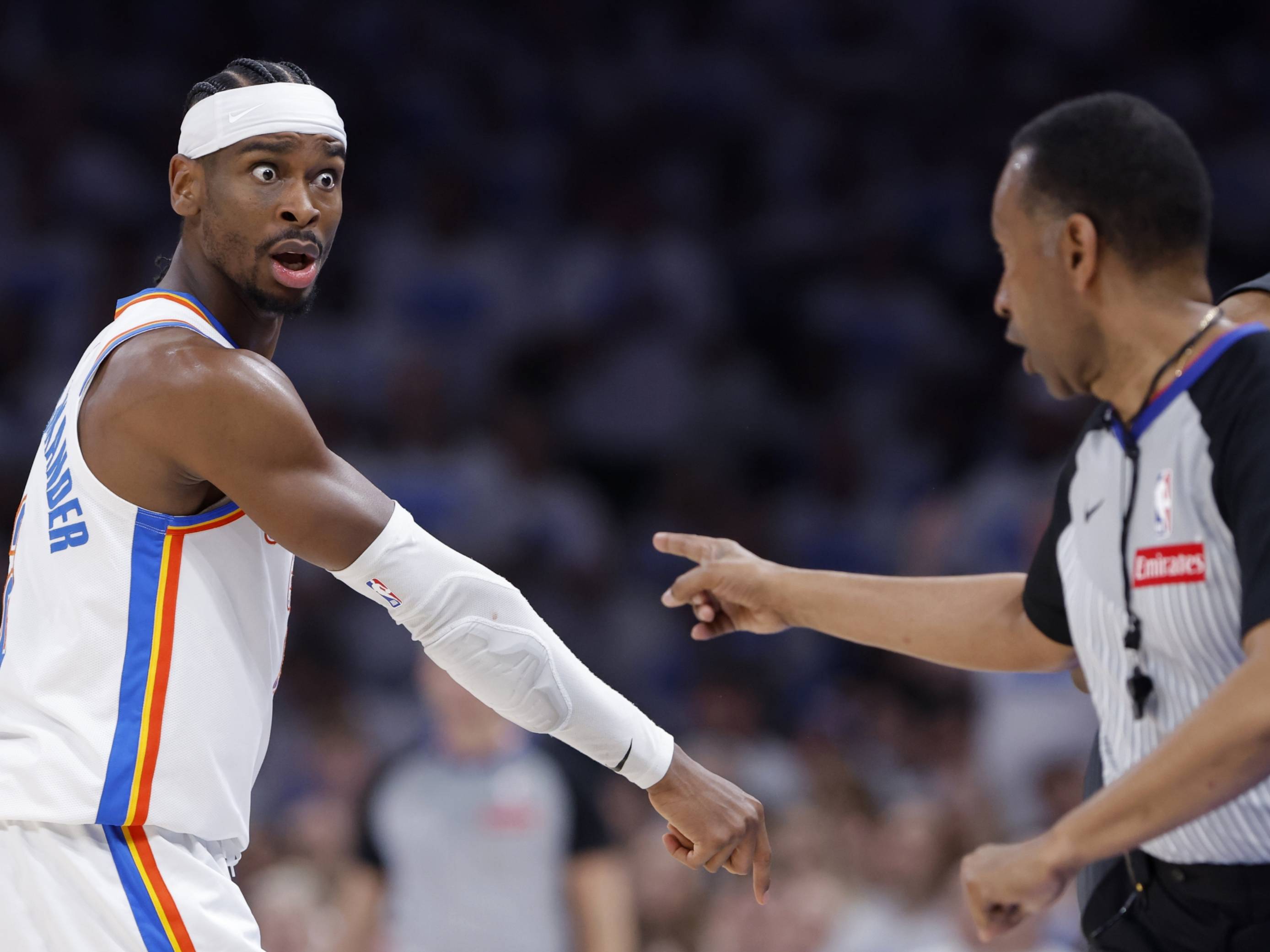 英雄联盟s15-赛地聚焦——NBA季后赛关键时刻热度飙升，浙江稠州战术微调，质疑声仍在，赛季目标并未改变的简单介绍
